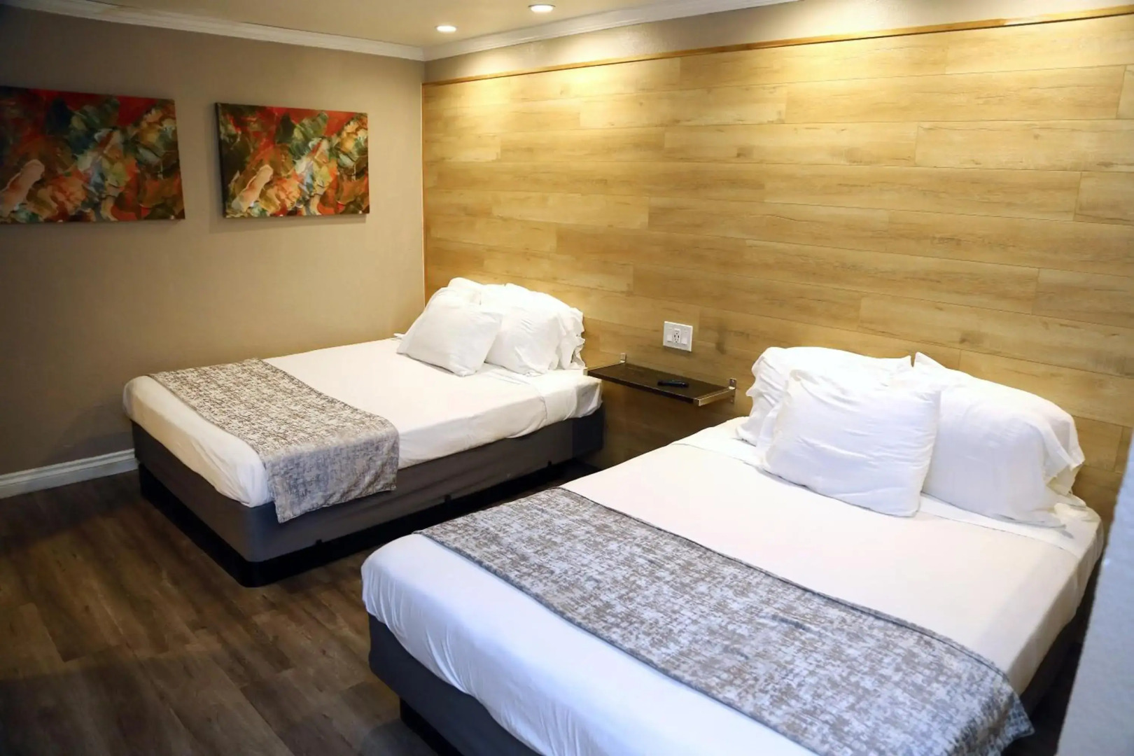 Anaheim Executive Inn & Suites