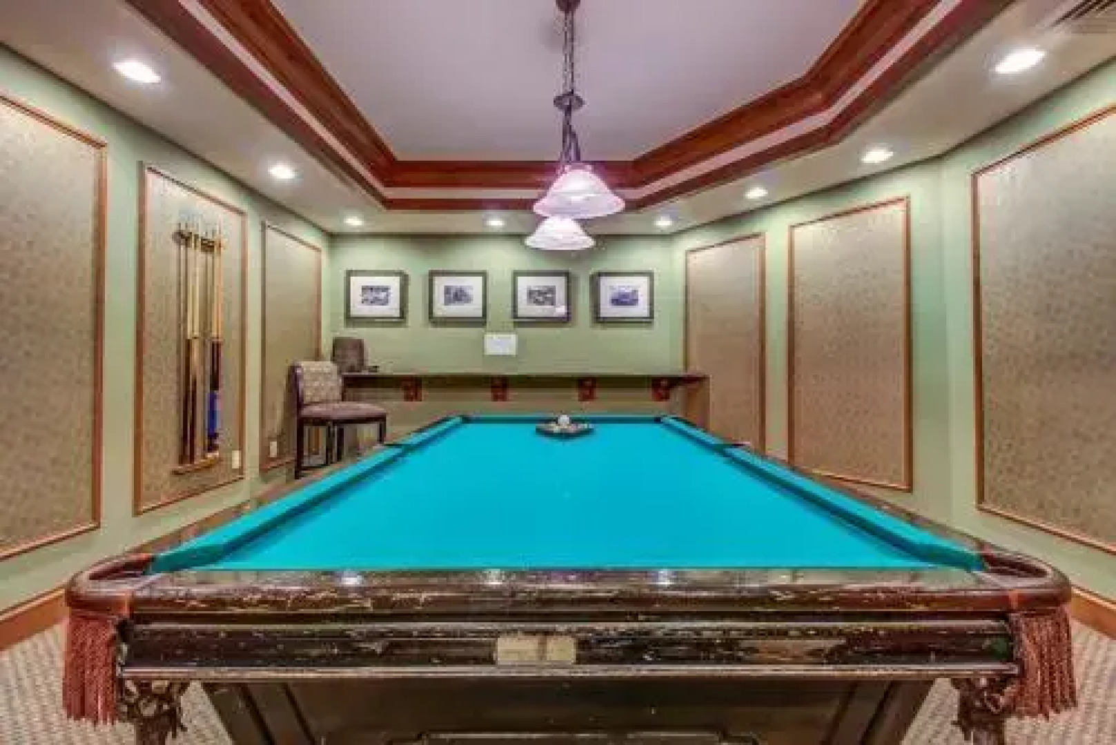 Powderhorn Lodge 413: Woodland Star Suite