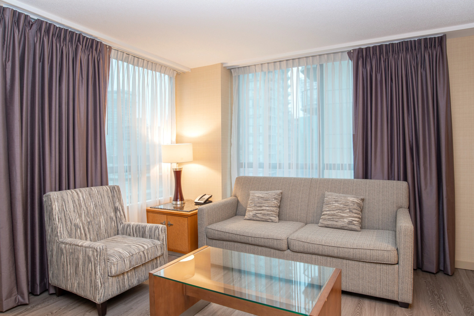 Landis Hotel & Suites