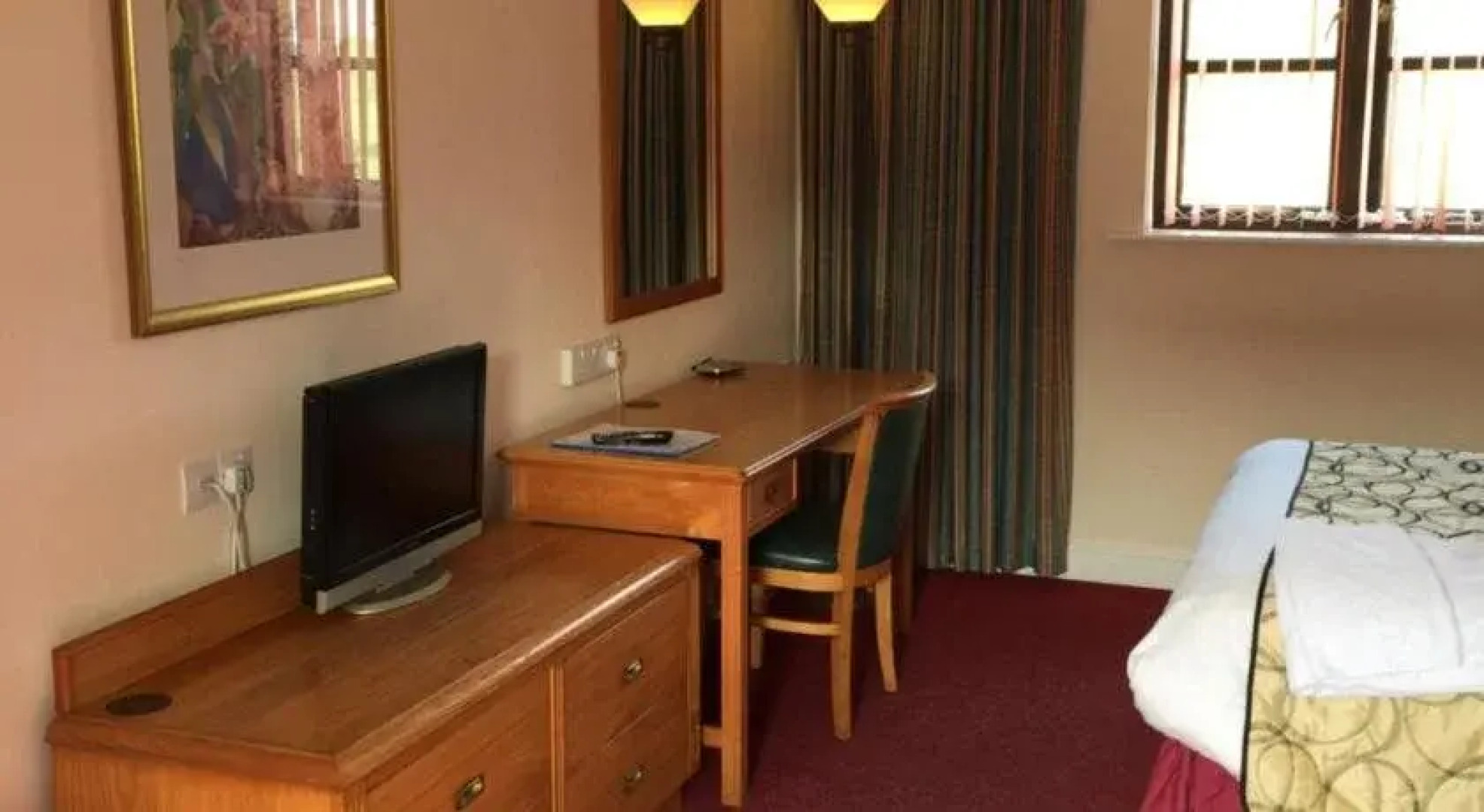 The Dark Barn Cottages  Lodge