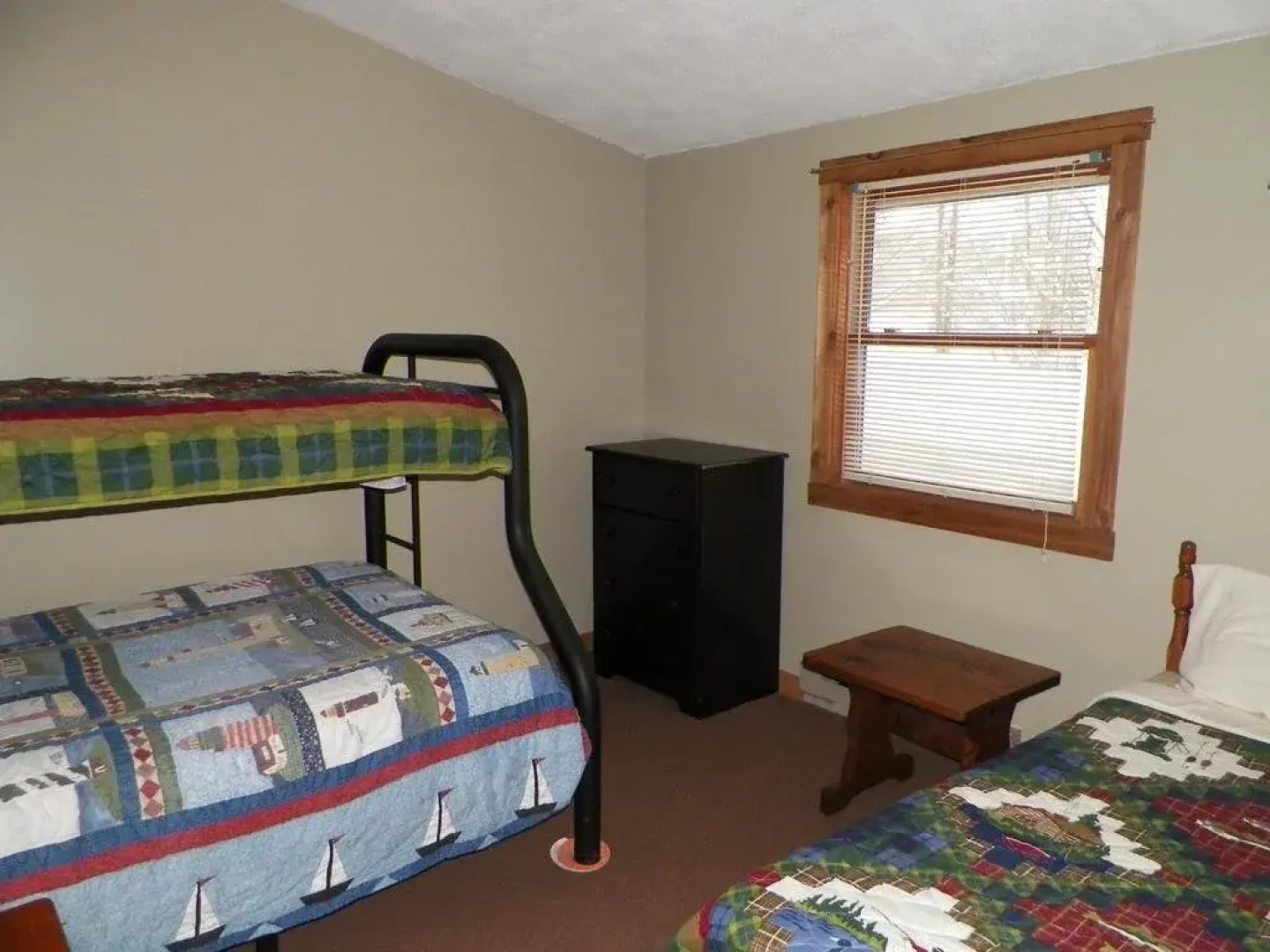 Feeder Creek Lodge and Cabin