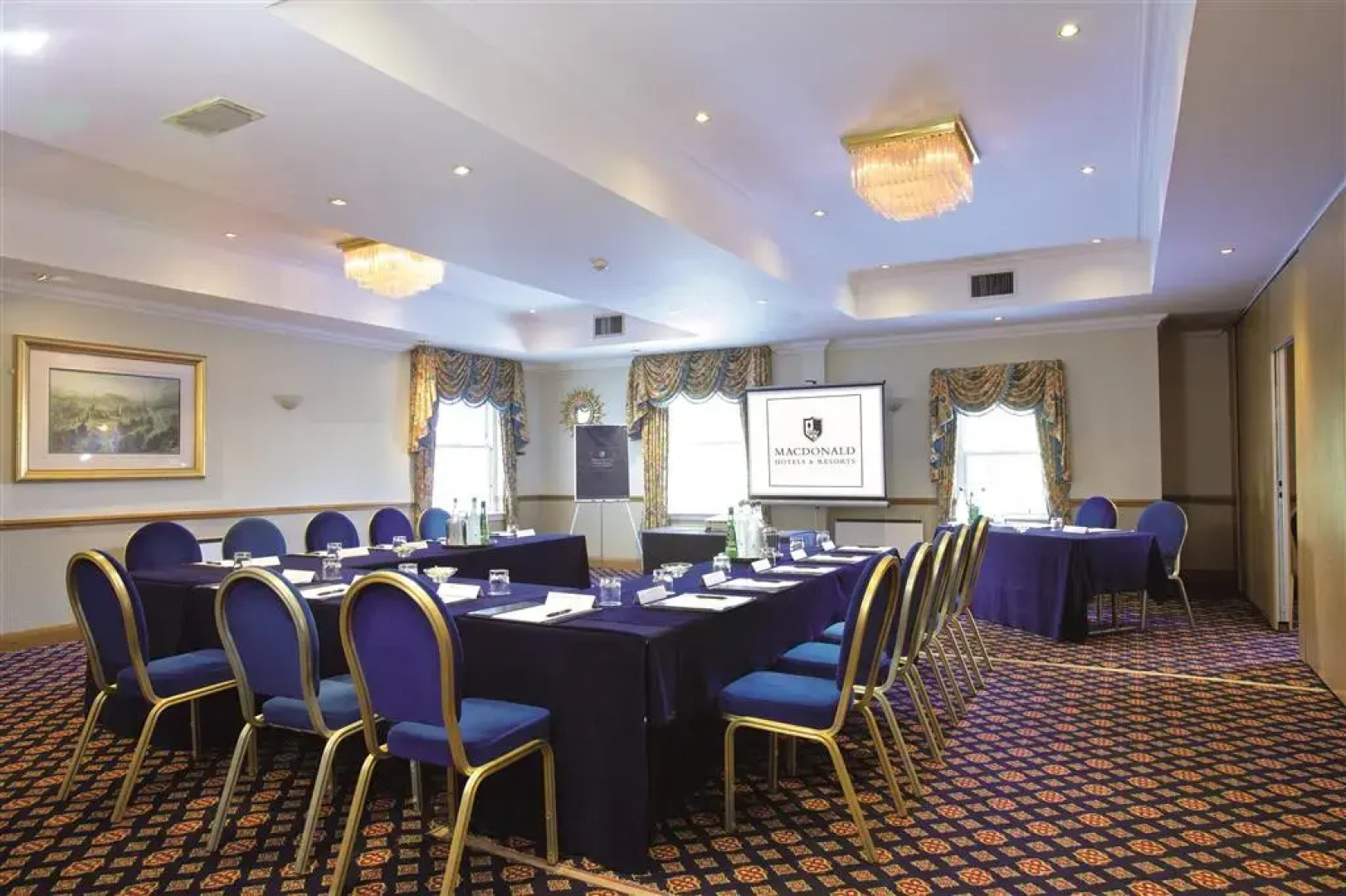 Macdonald Houstoun House