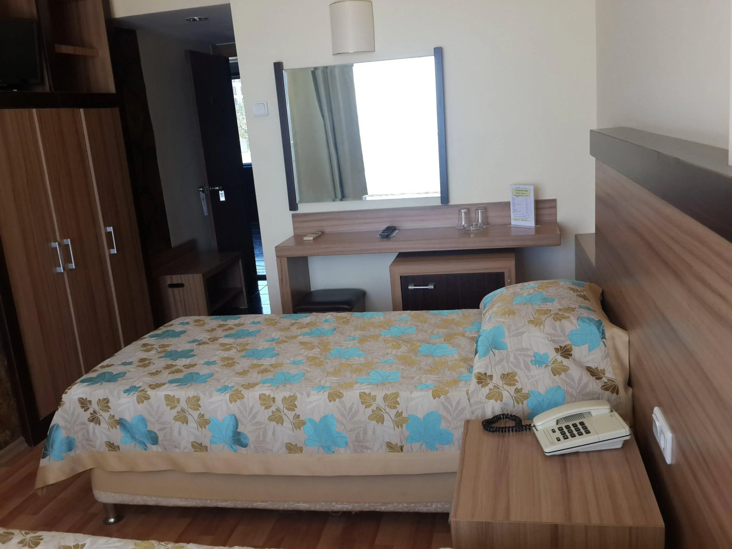 Lara Otel +12 Only Adult