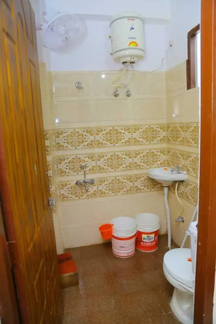 Fully Equipped Apartment with Hill View