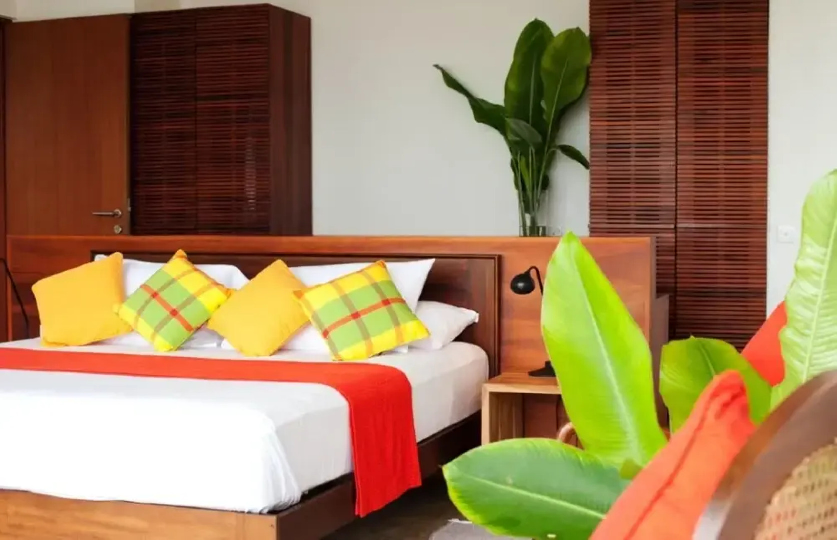 Modern Beach Villa With Roof Terrace