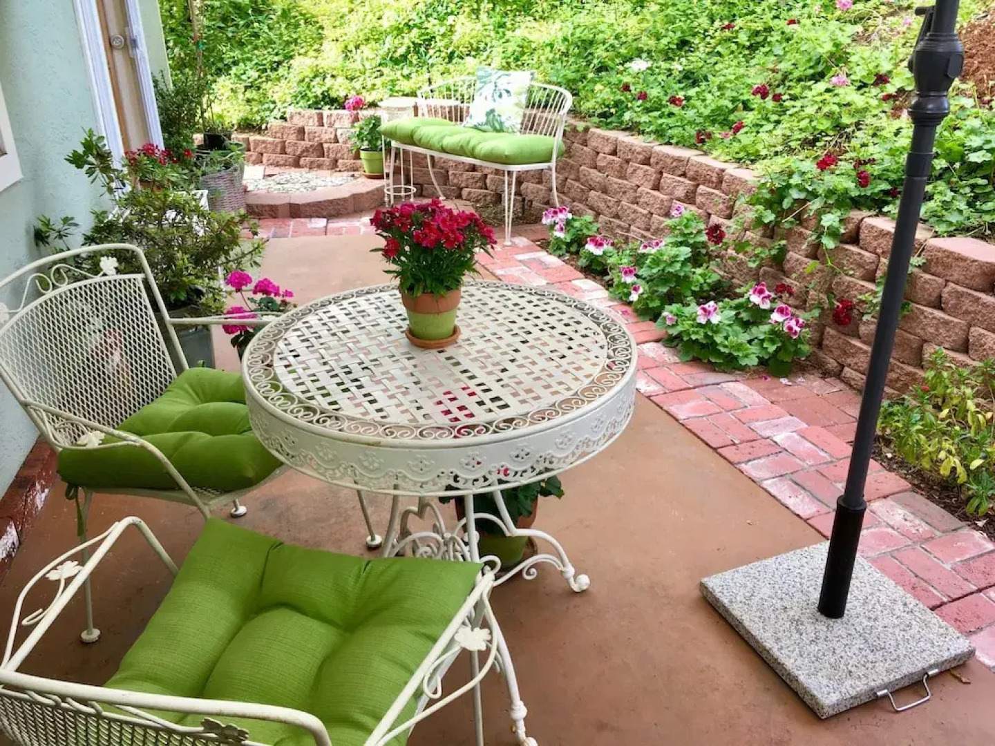 Sandra D's Country Guest House