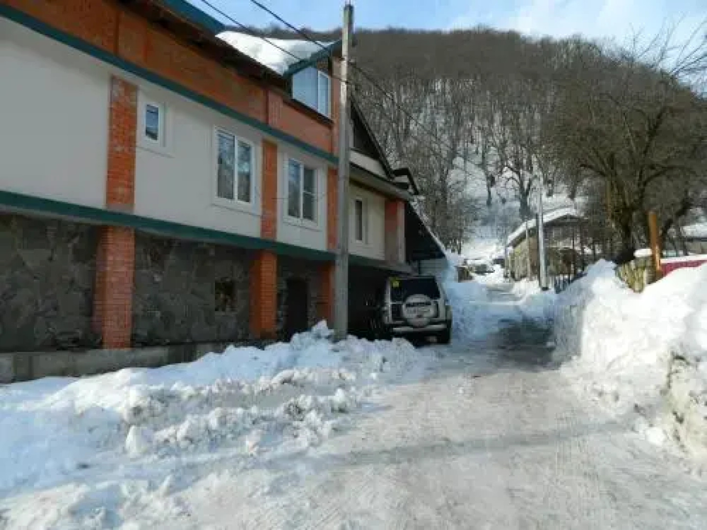 Частный дом с номерами и отдельной кухней