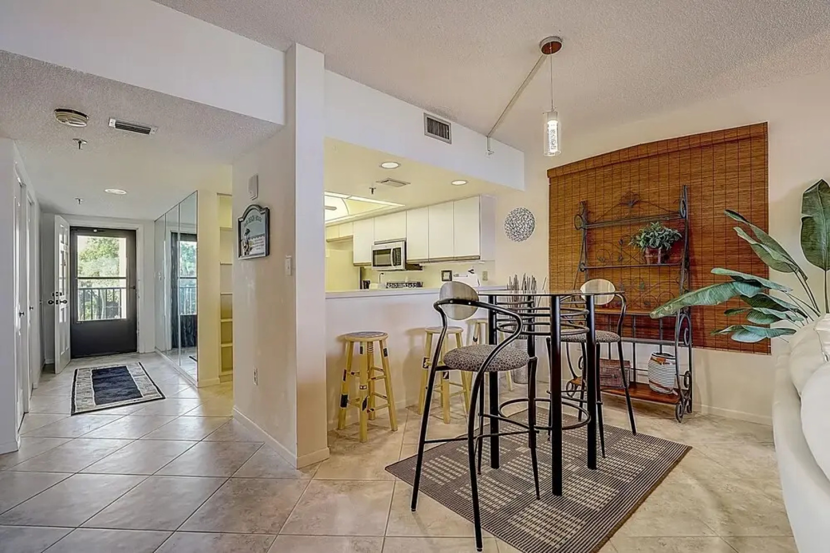 Buttonwood Bliss 2 Bedroom Condo by RedAwning