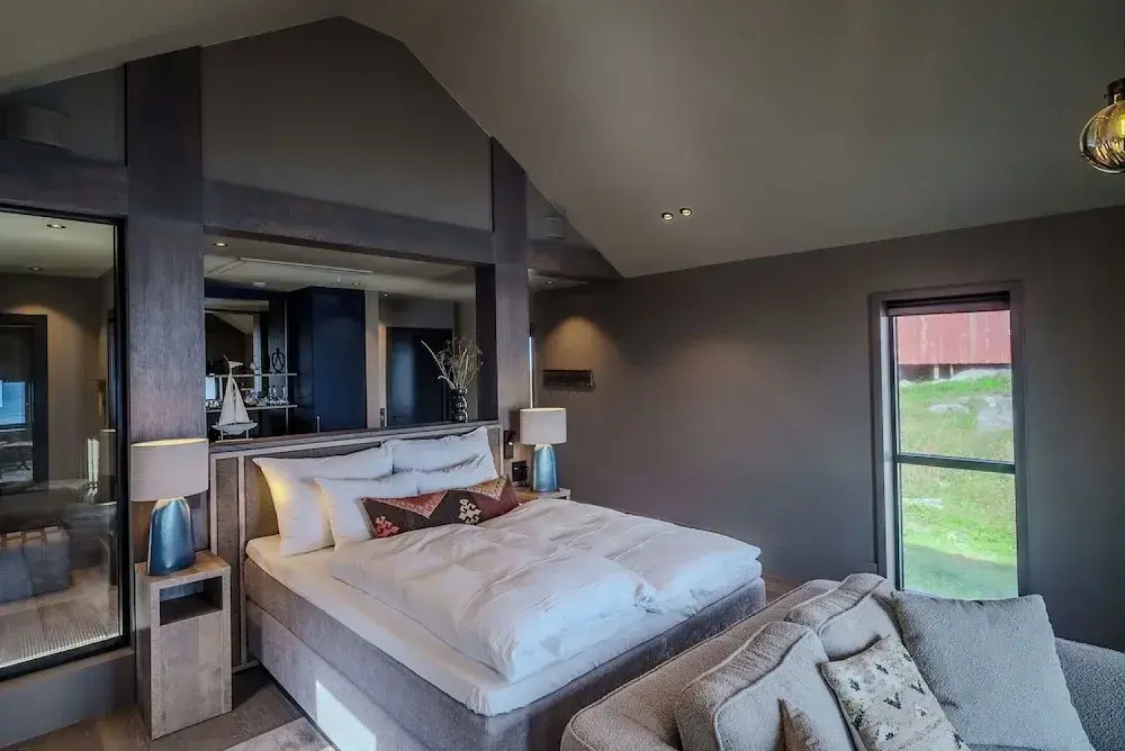 Henningsvær Bryggehotell - by Classic Norway Hotels