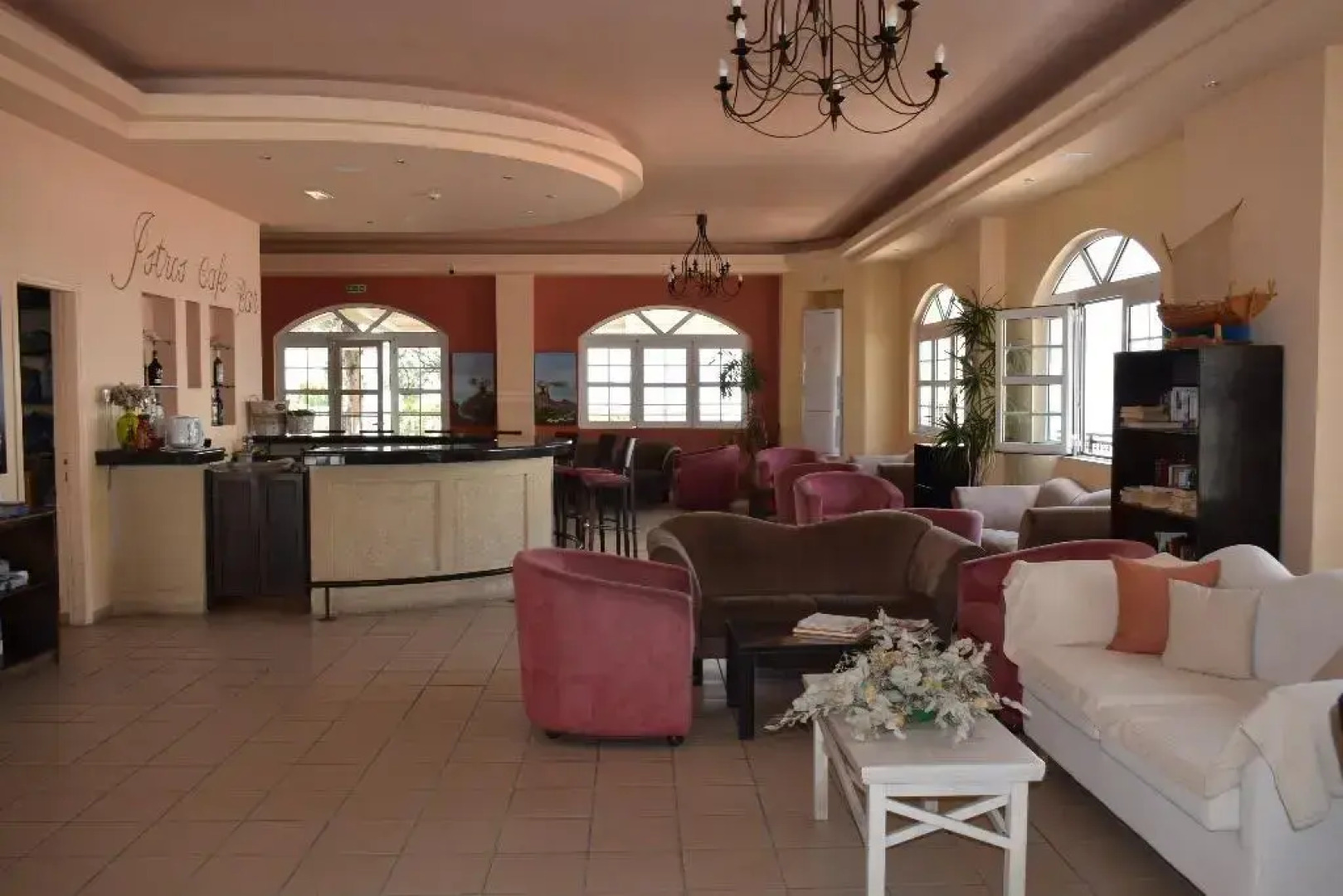 Matina Pefkos Aparthotel