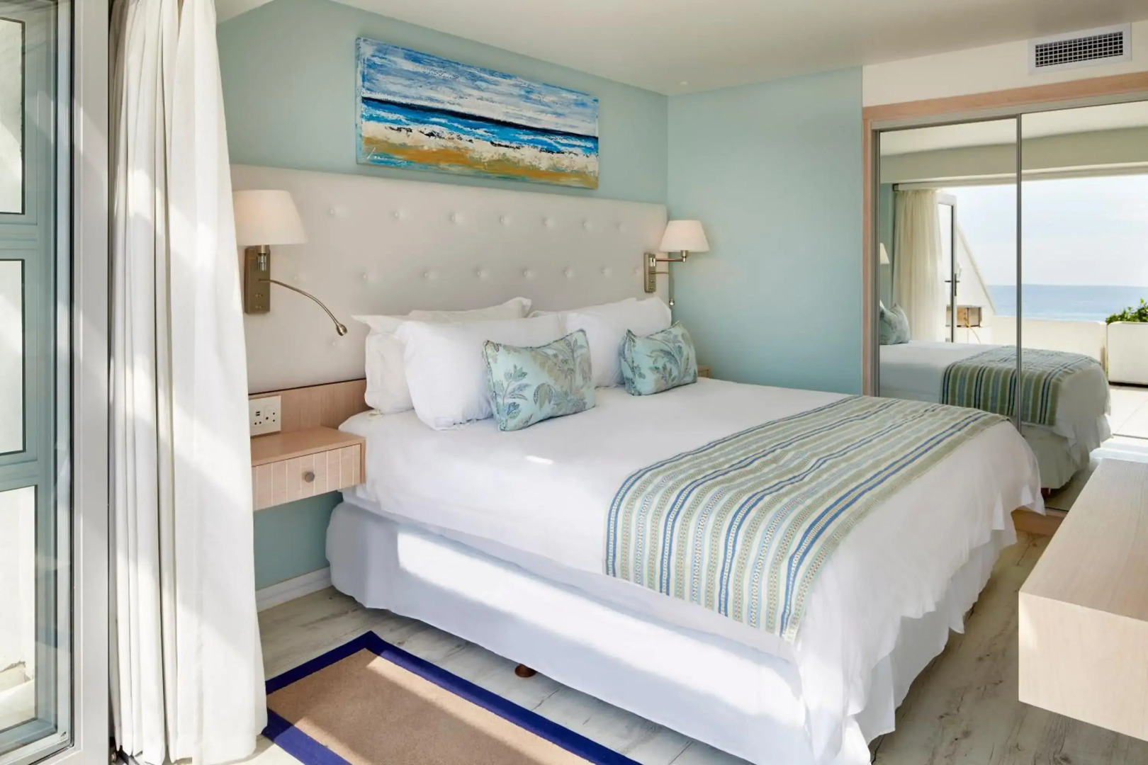 First Group La Montagne