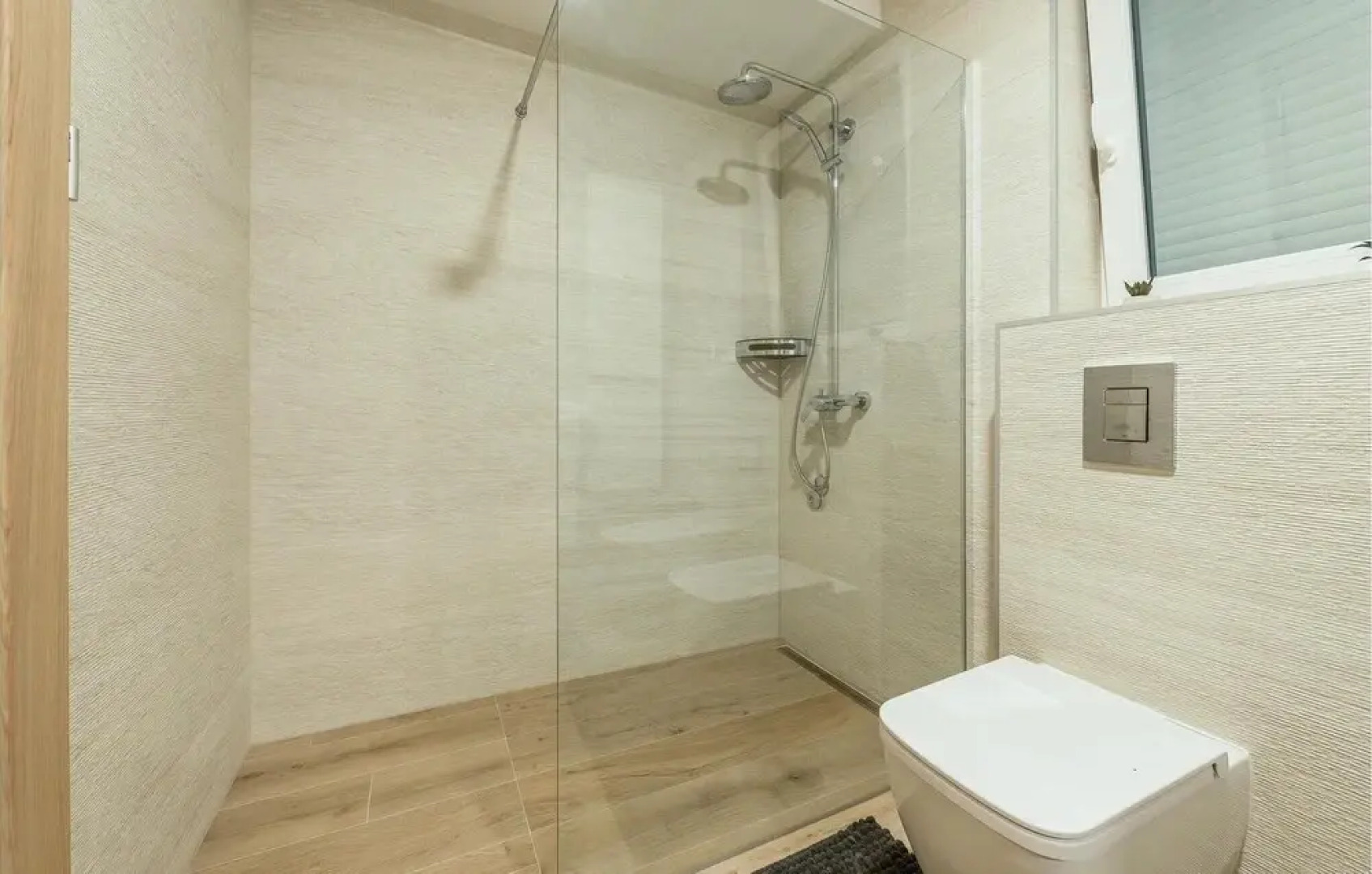 Stunning Home in Pirovac With Wifi, Outdoor Swimming Pool and 5 Bedrooms