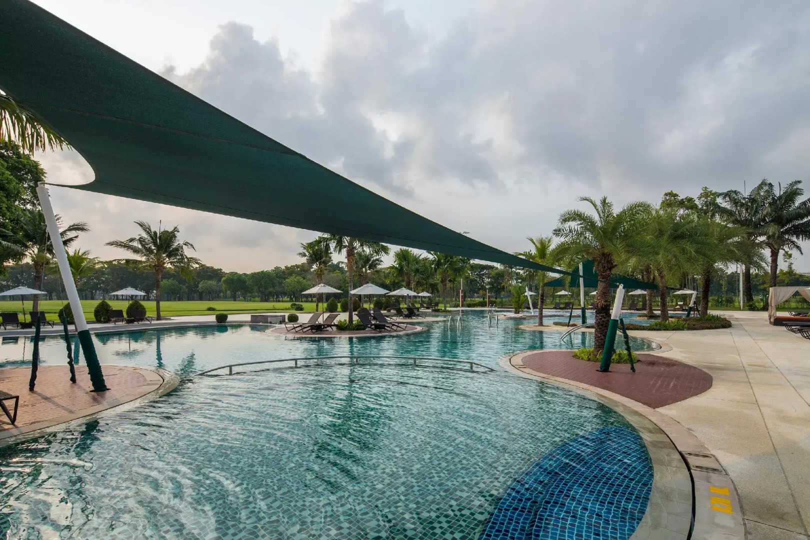 Eastin Thana City Golf Resort Bangkok