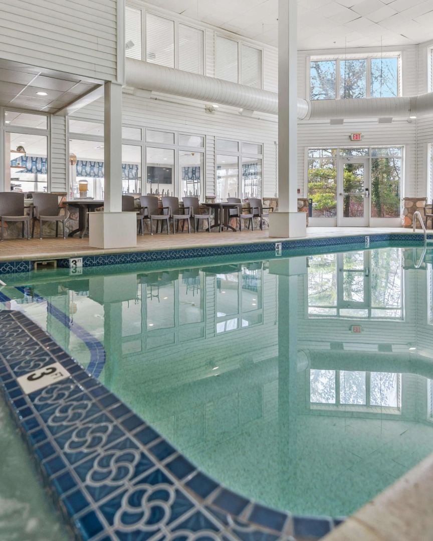 Cherry Tree Inn & Suites