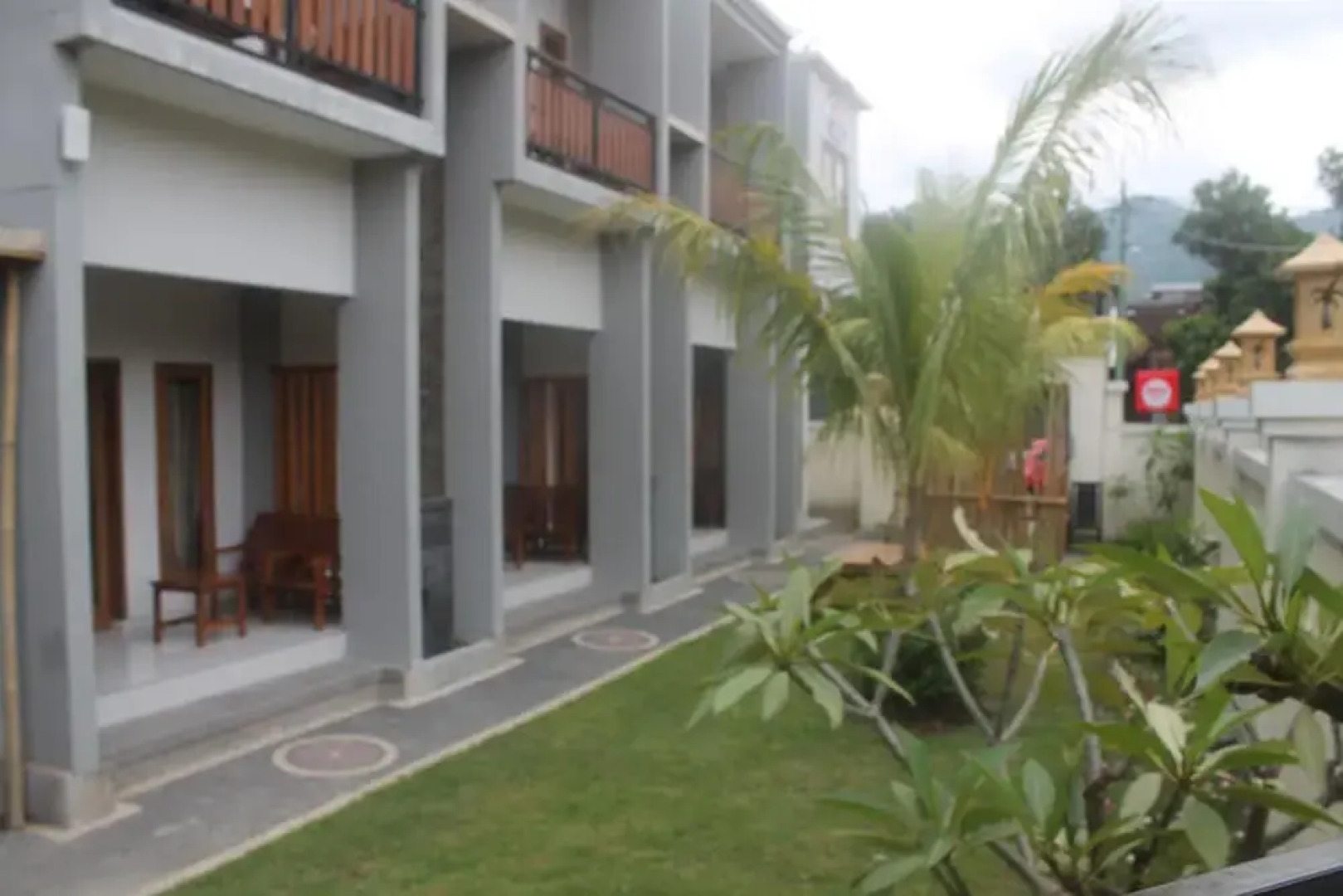 Semilir Senggigi Inn