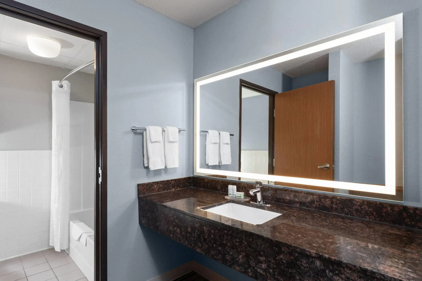 AmericInn by Wyndham West Salem