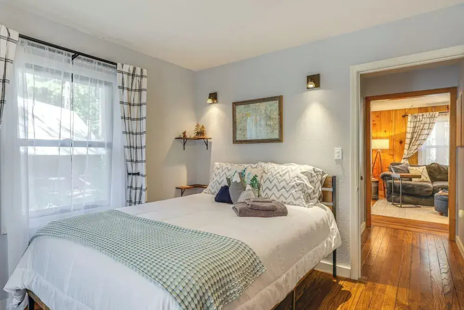 California Mountain Cabin w/ Lake Access & Deck!