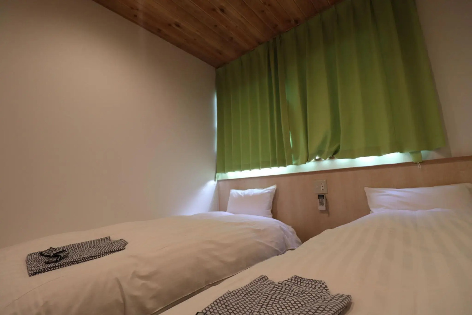 Hiroshima Peace Hotel - Hostel