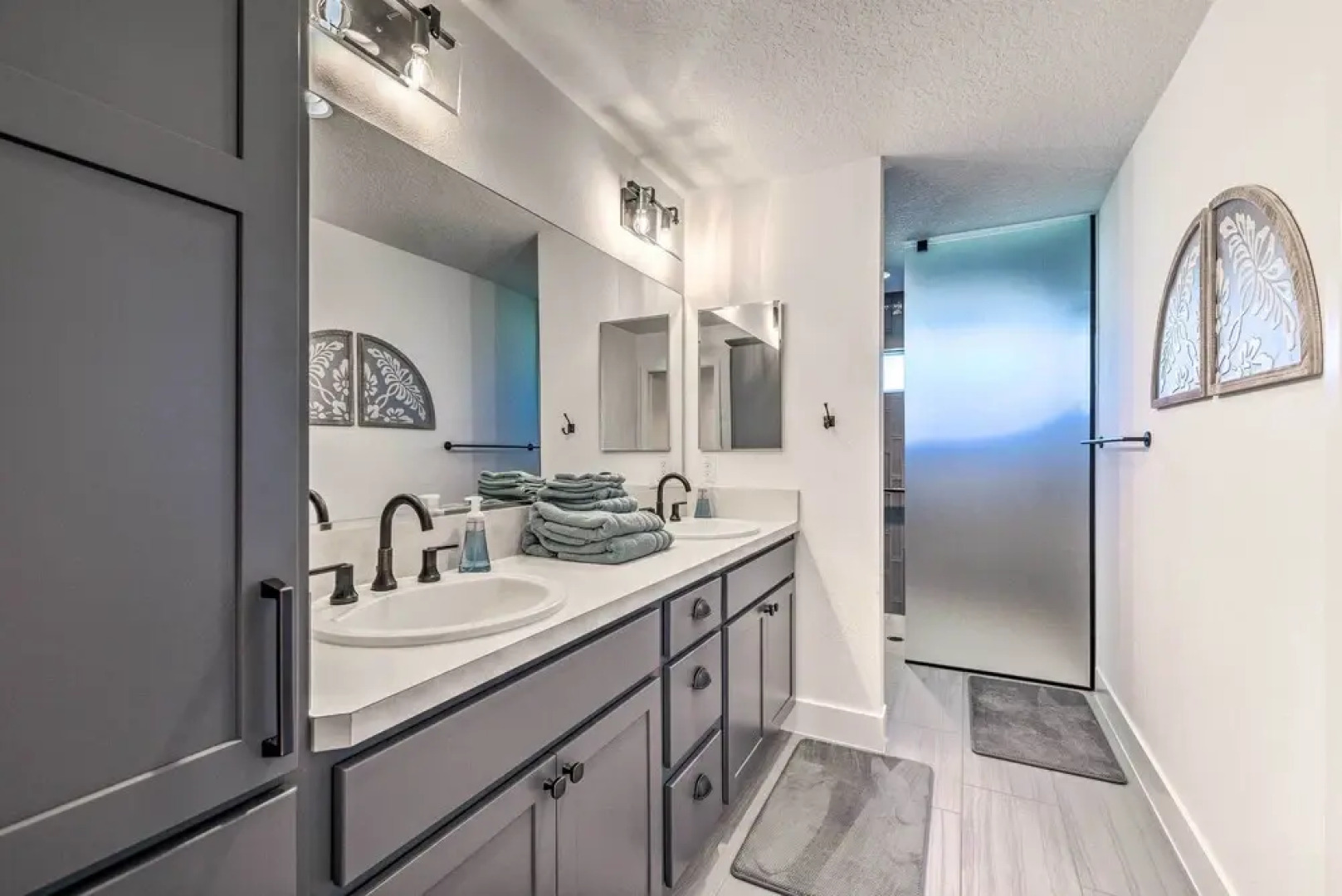 Near Golf: Home w/ Grill & Pool Access in Wildwood