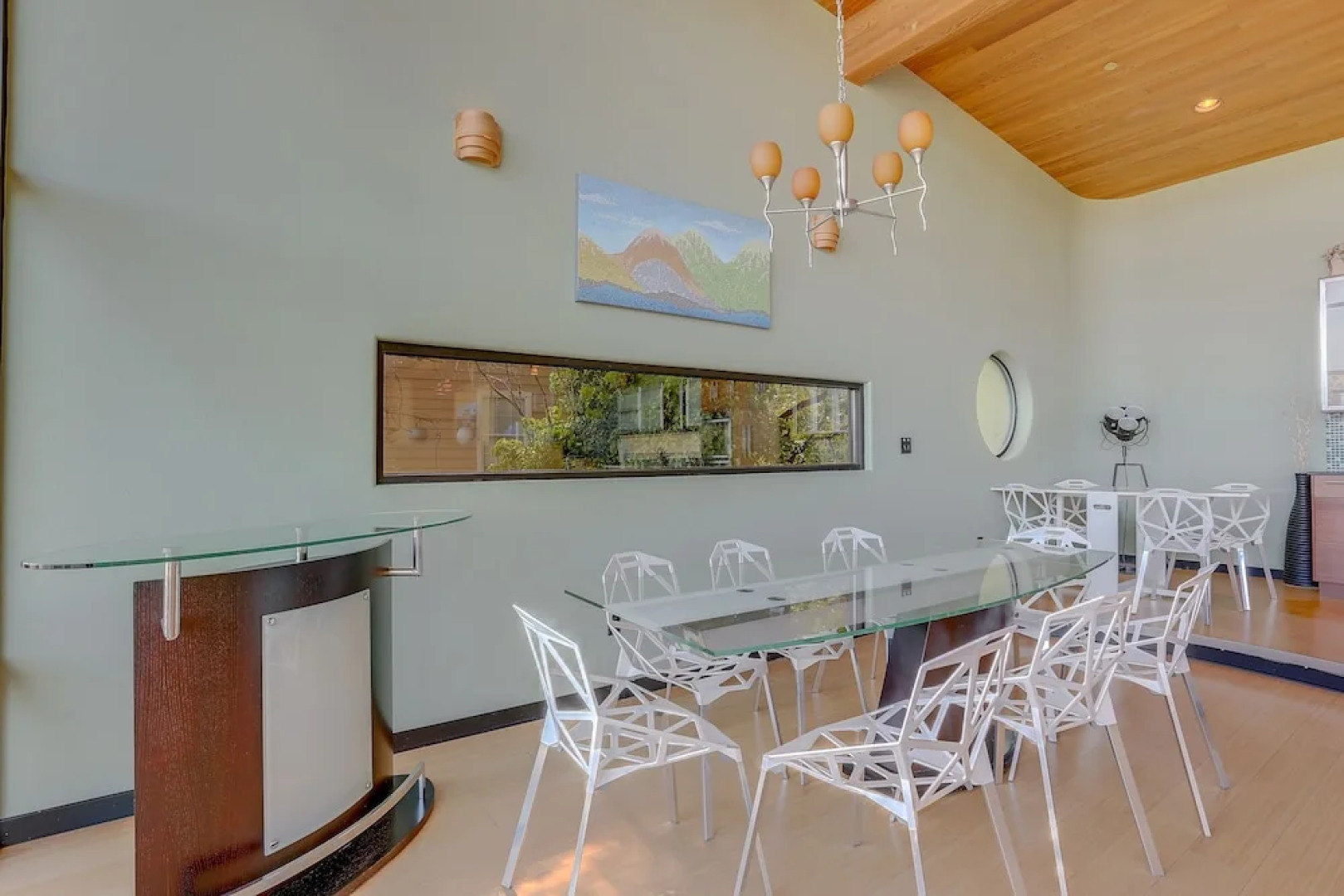 Alizes Modern Home with Views of the Columbia River Gorge by RedAwning