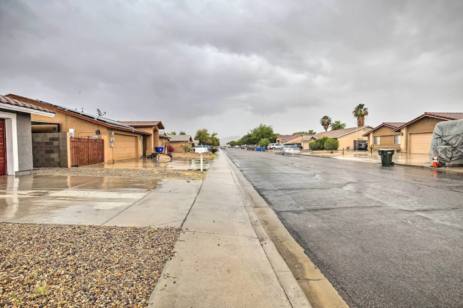 Yuma Retreat w/ Fire Pit in a Golf Course Mecca!