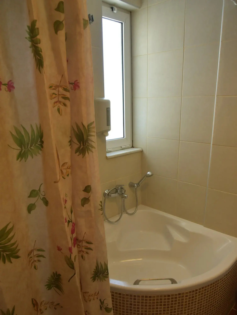 Bristol Sea View Apartments