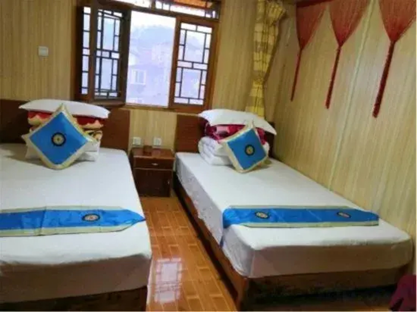 Ya'an Shangli Ancient Town Haojinglou Homestay