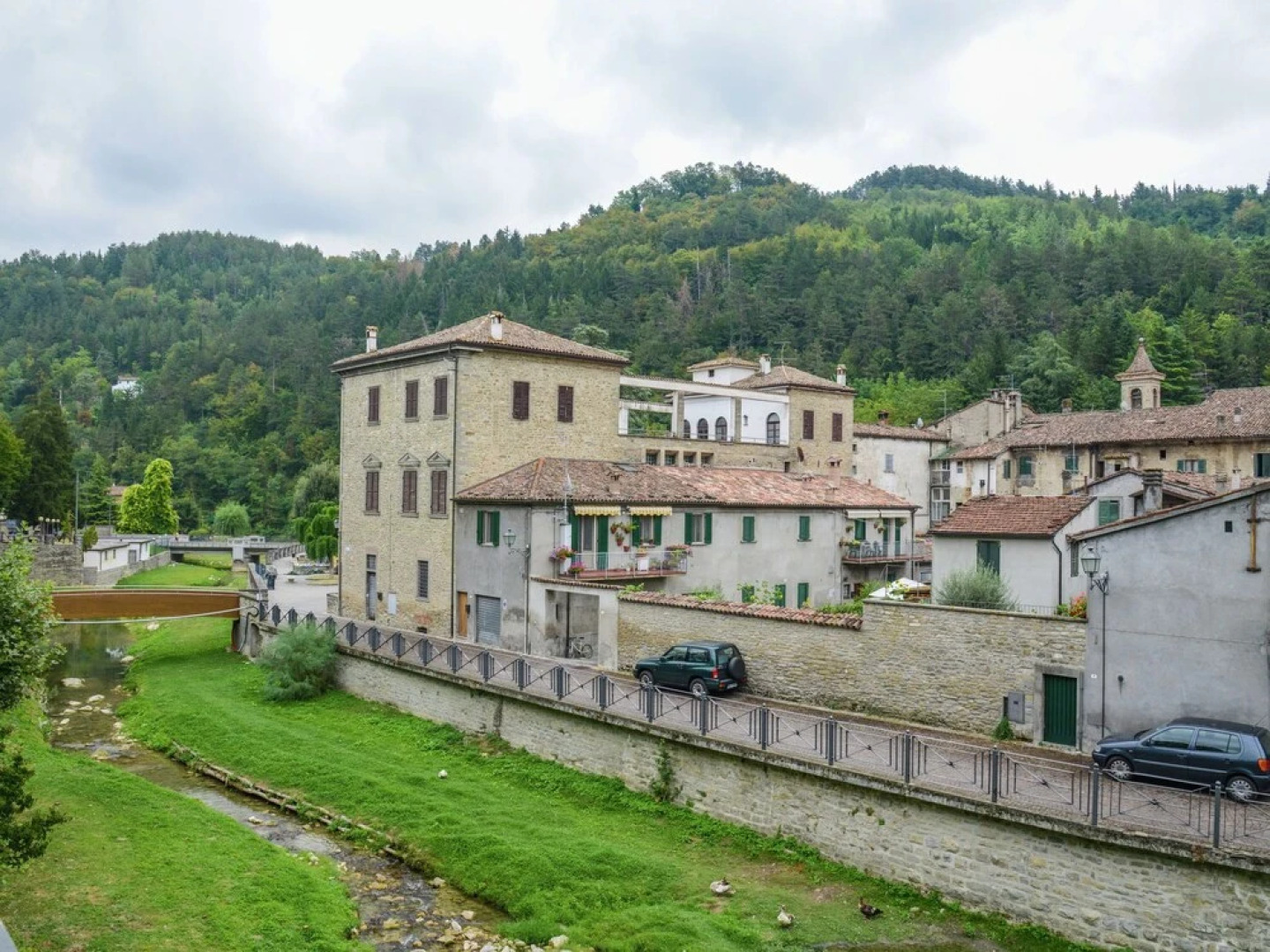 Sprawling Villa With Breathtaking Views In Emilia-Romagna