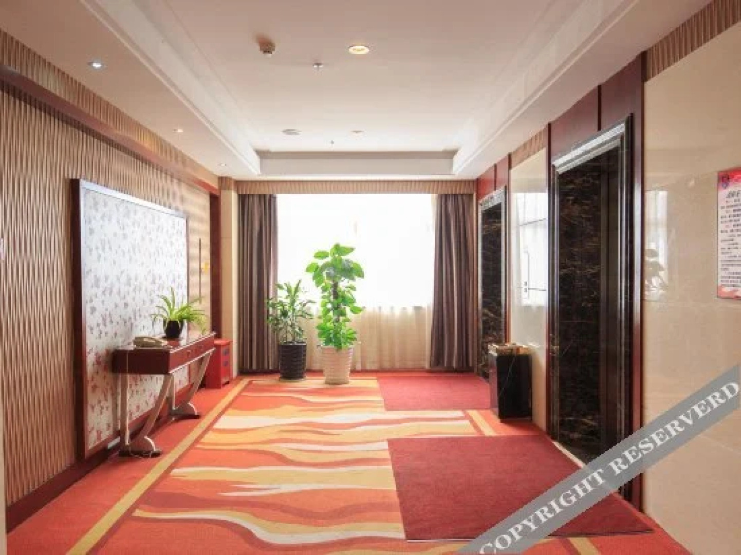 Yijia San Jiang Hotel