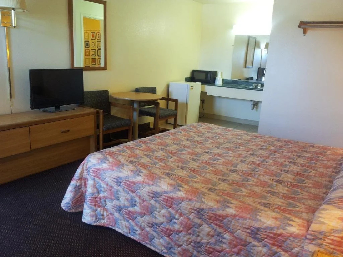 Regency Inn By OYO Rockdale TX