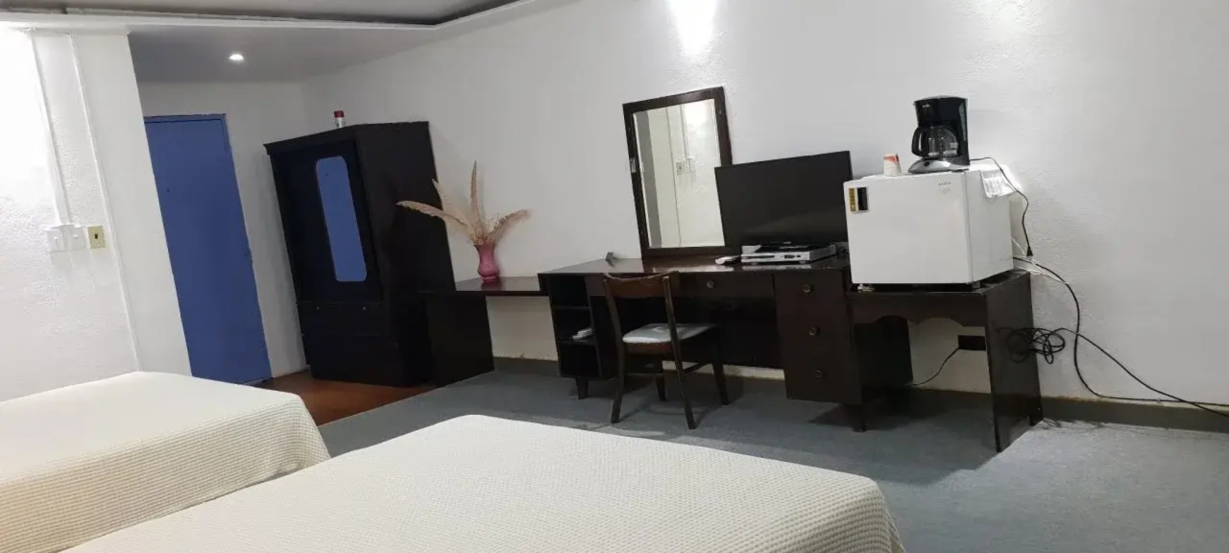 Tinian Lorilynn Hotel