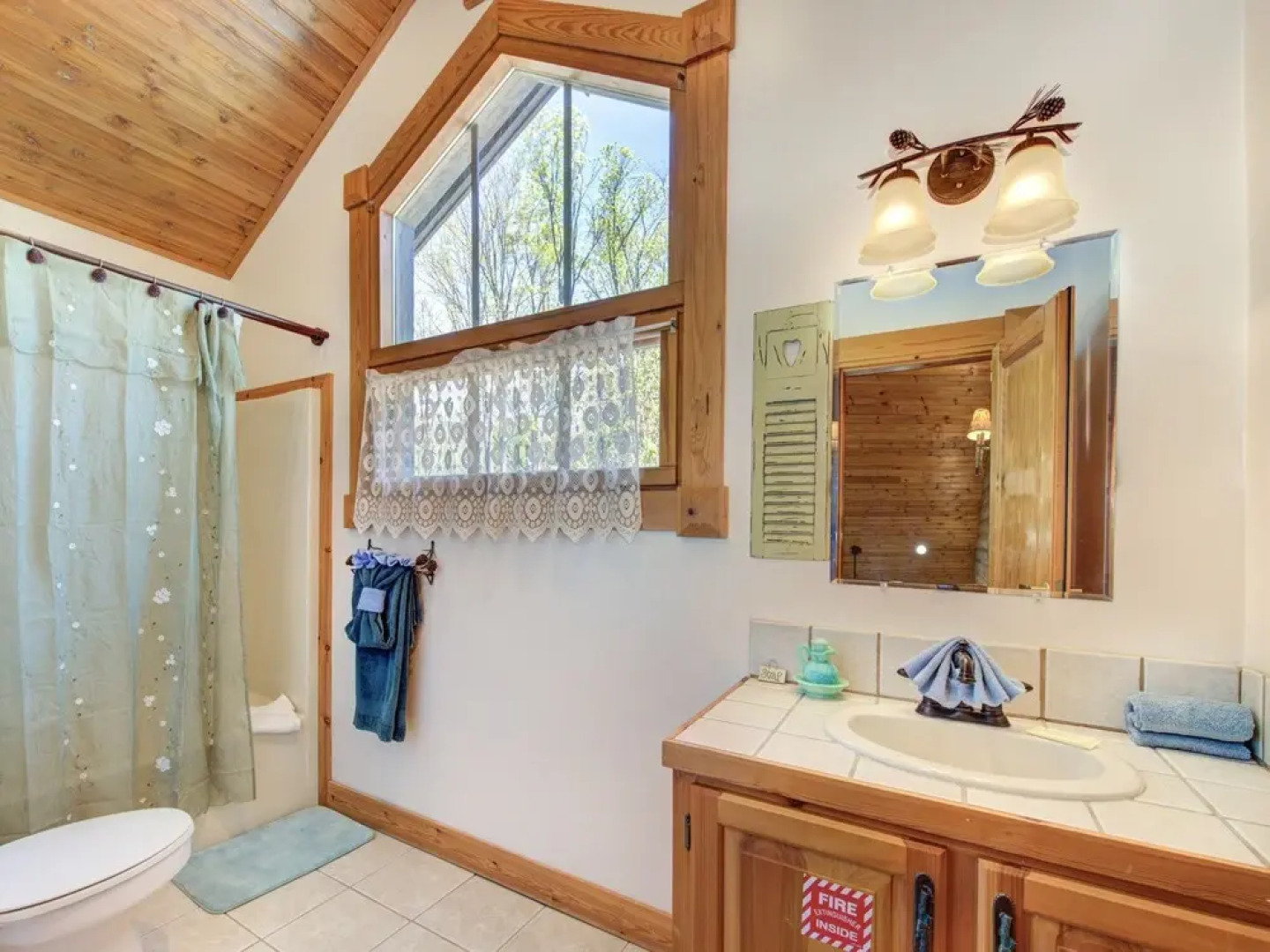 3 Bear Cottage by Jackson Mountain Homes