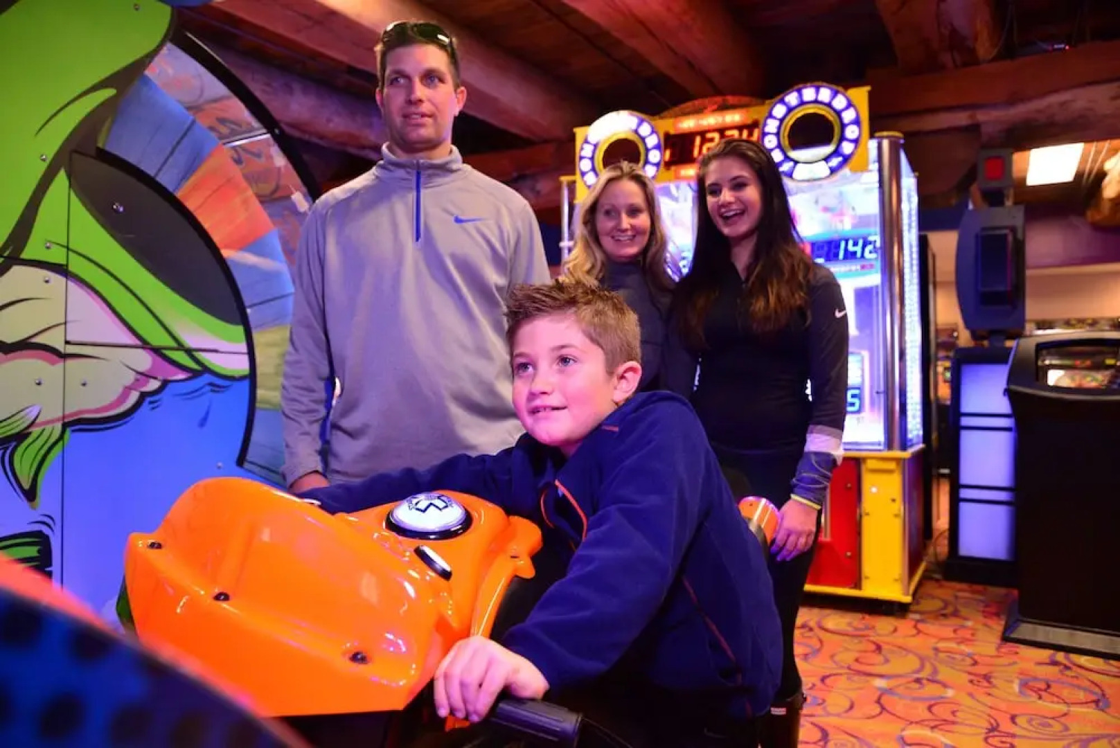 Seven Springs Stoneridge Ski-In/Out Condo with Mountain Views by RedAwning