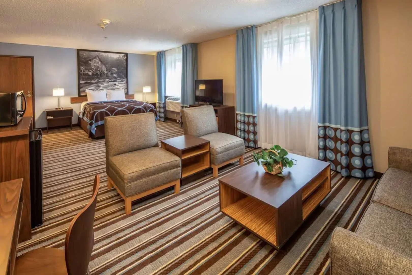 Super 8 Steubenville