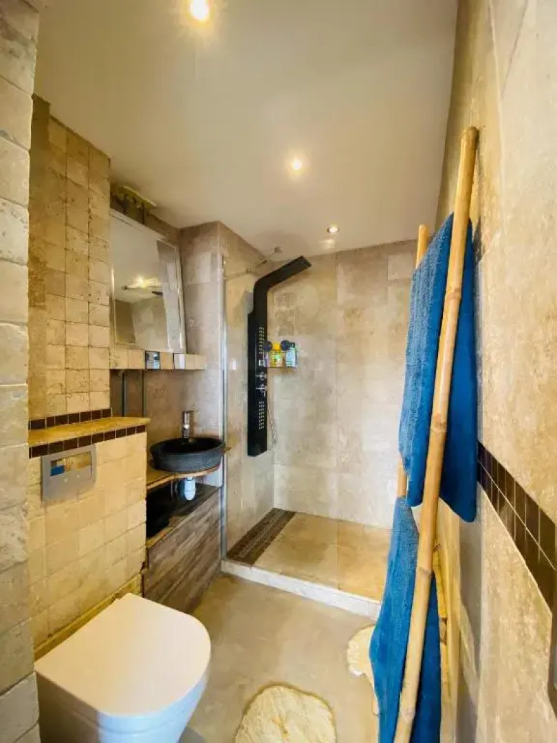 La Venise Annécienne - Studio lumineux, avec parking privé gratuit, proche gare