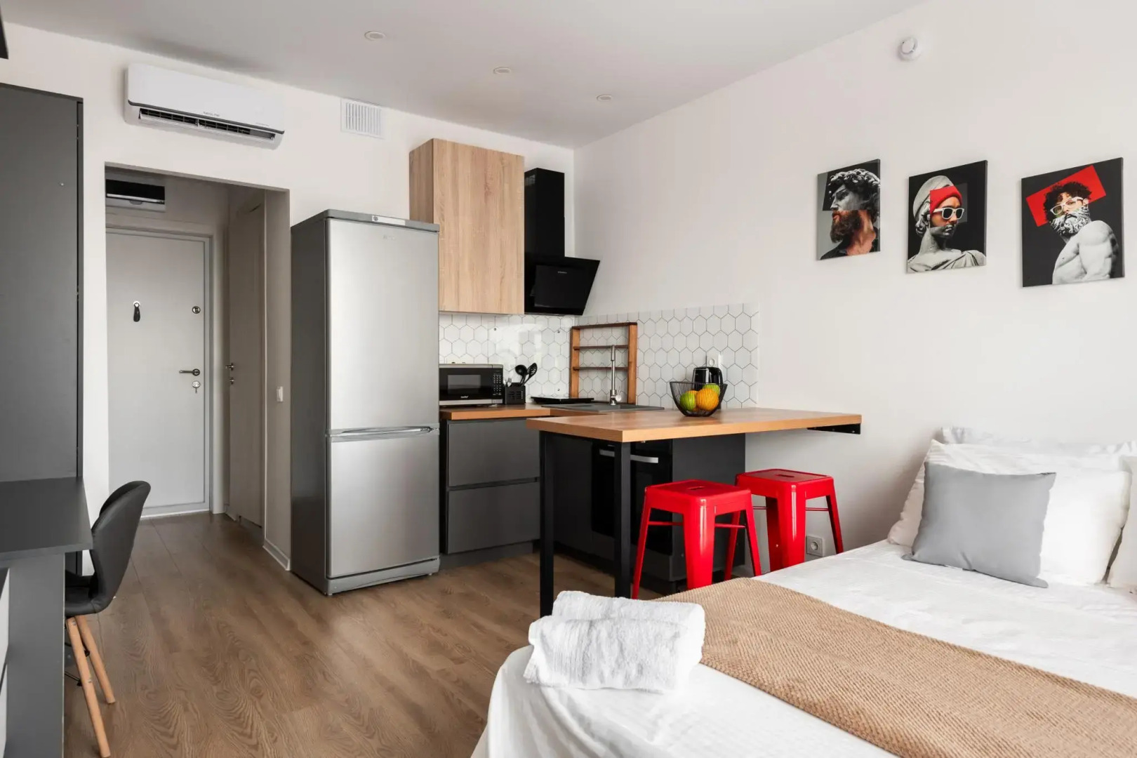 Sunmarine apartments (Санмарин апартментс) на улице Малая Очаковская 4а к2