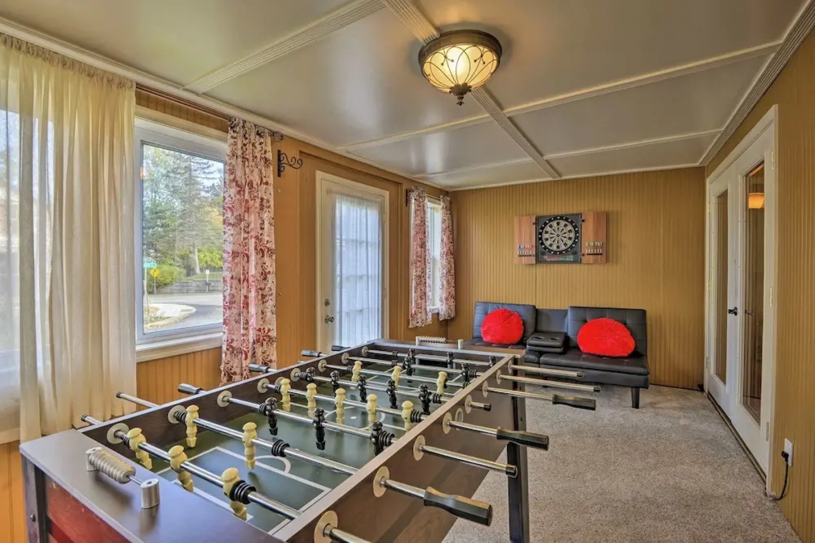 Spacious Home by Finger Lakes & Watkins Glen!