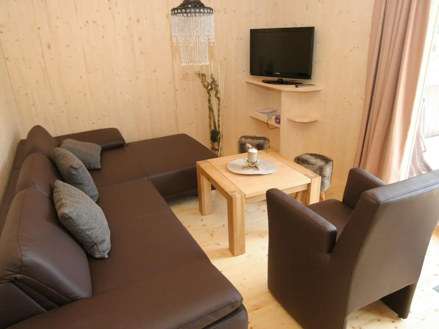 Cozy Chalet in Hohentauern near Ski Area