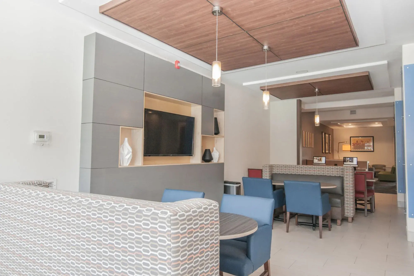 Holiday Inn Express Hotel & Suites Houston-Alvin by IHG