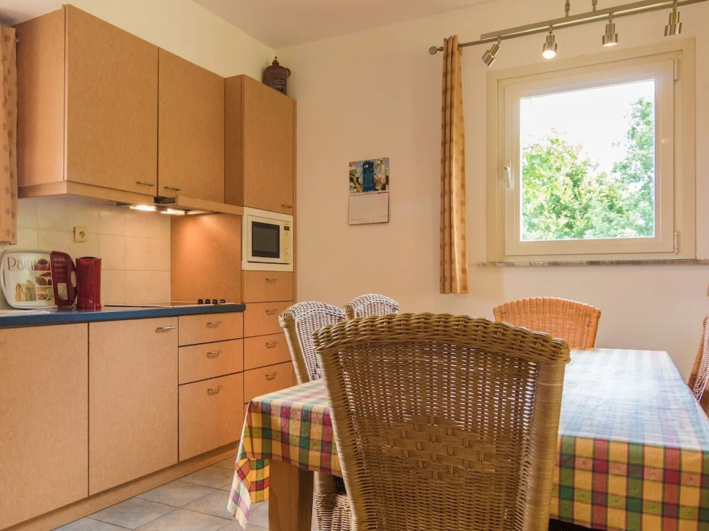 Two Comfortable Houses With Swimming Pool Near Monbazillac and Bergerac