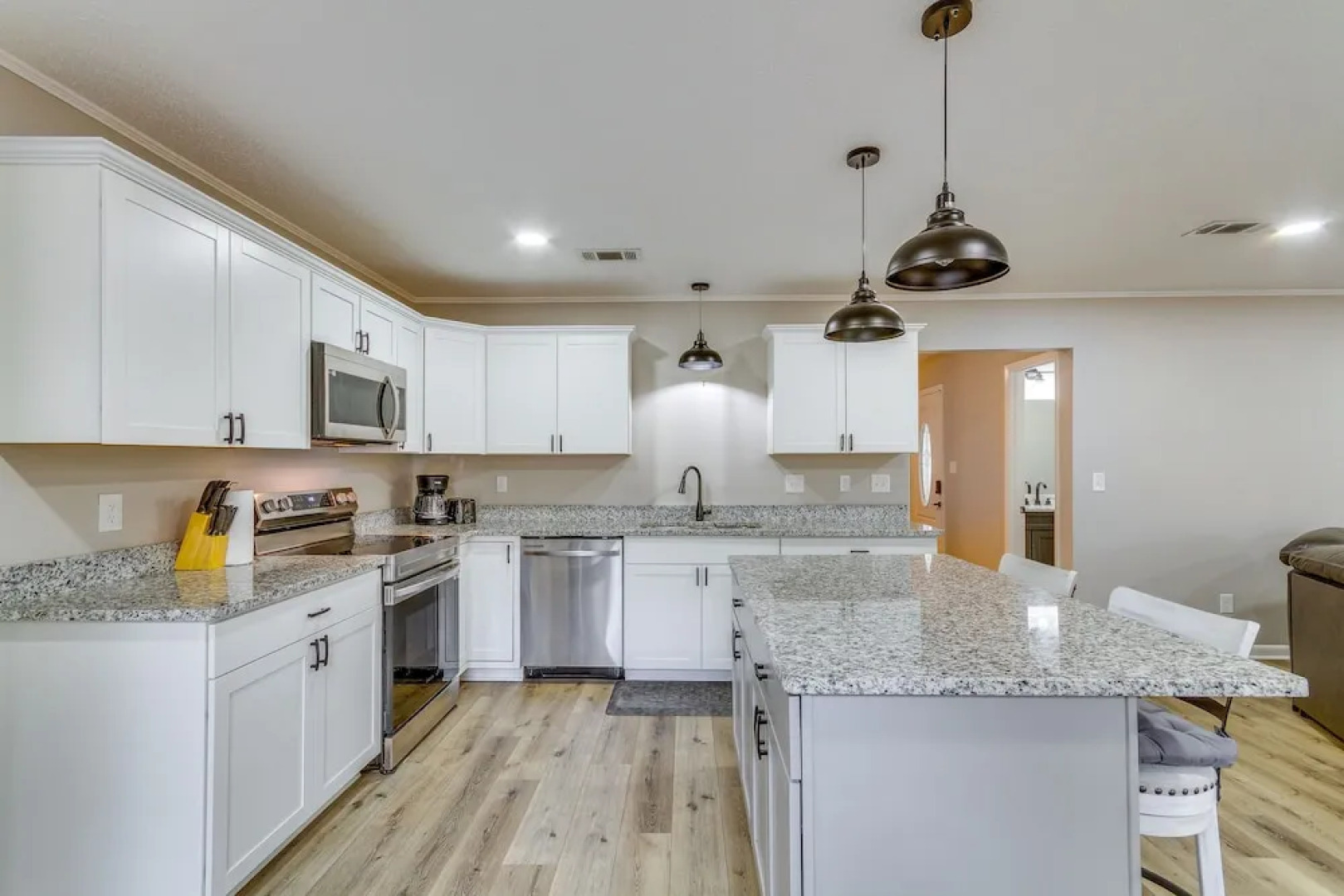 Pensacola Home w/ Private Yard: 7 Mi to Downtown!