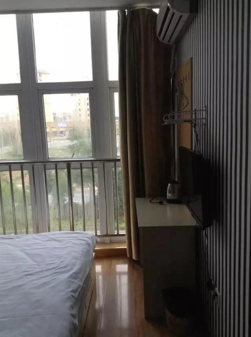 Golden Kylin Business Hotel