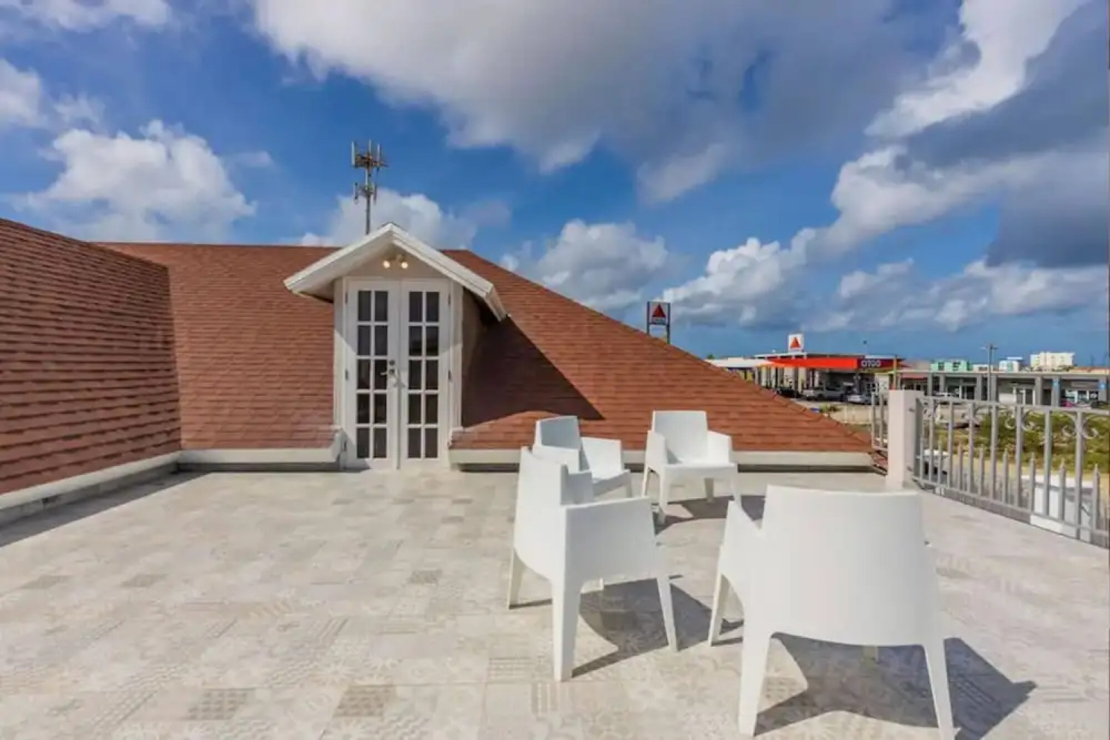 Remodeled 6BR - Privatepool Gameroom Close2beach