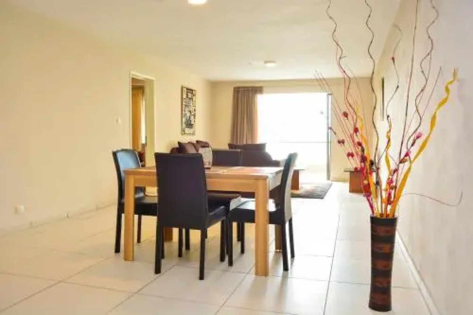 Riva Bella Courtyard