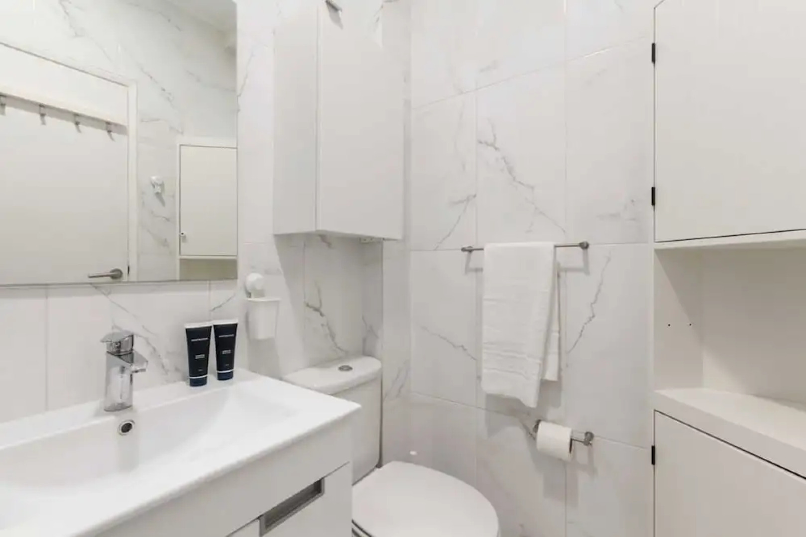 Beautiful 1 Bedroom Apartment Near Benfica