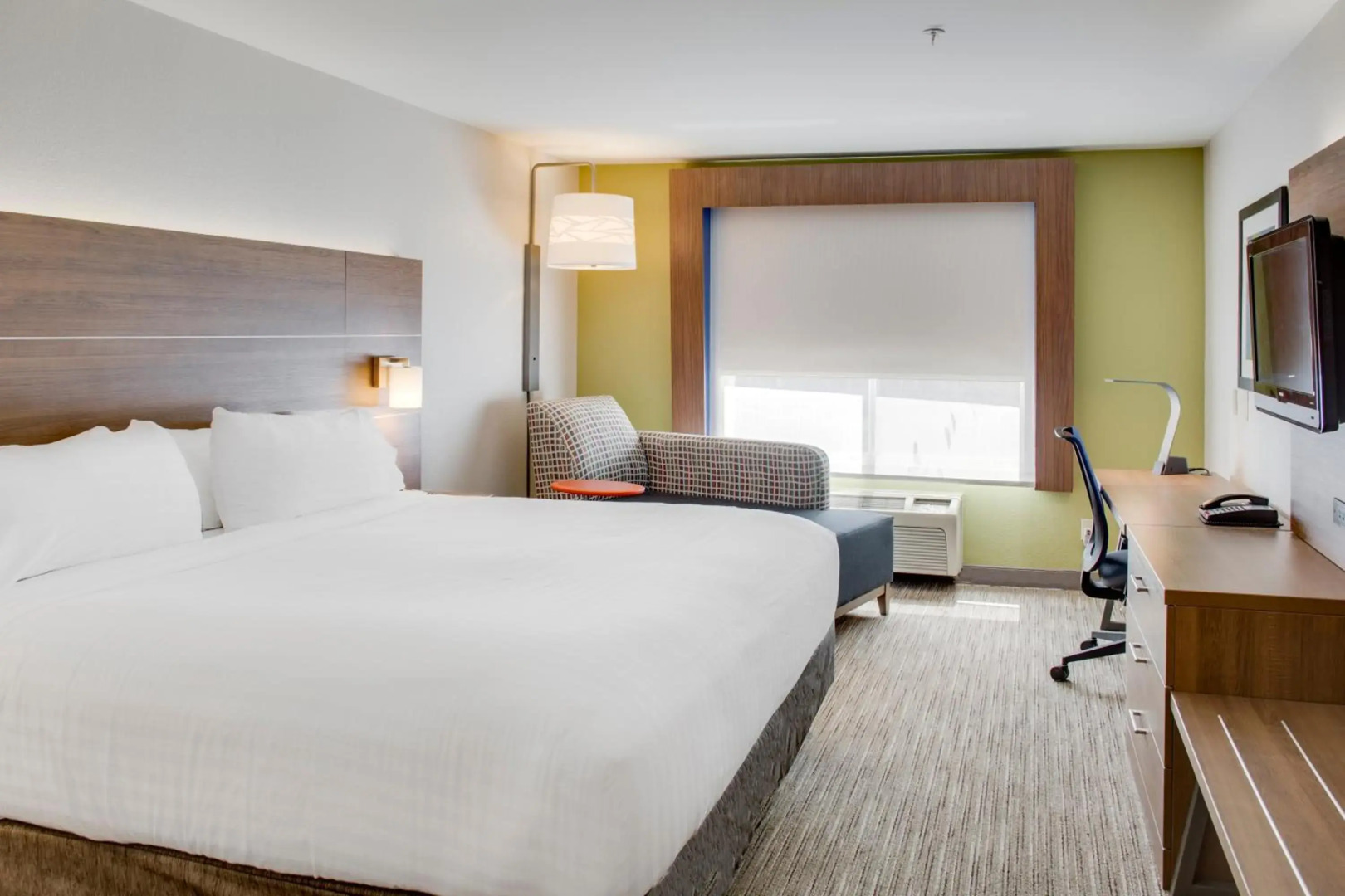 Holiday Inn Express & Suites Vinita by IHG