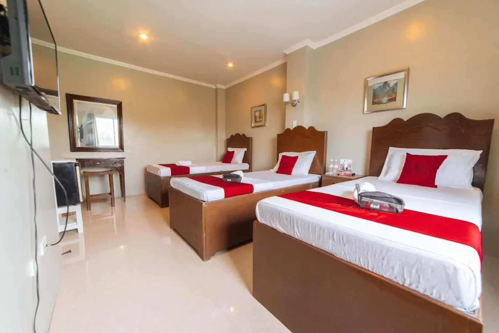 Jeonvill Travellers Inn by RedDoorz