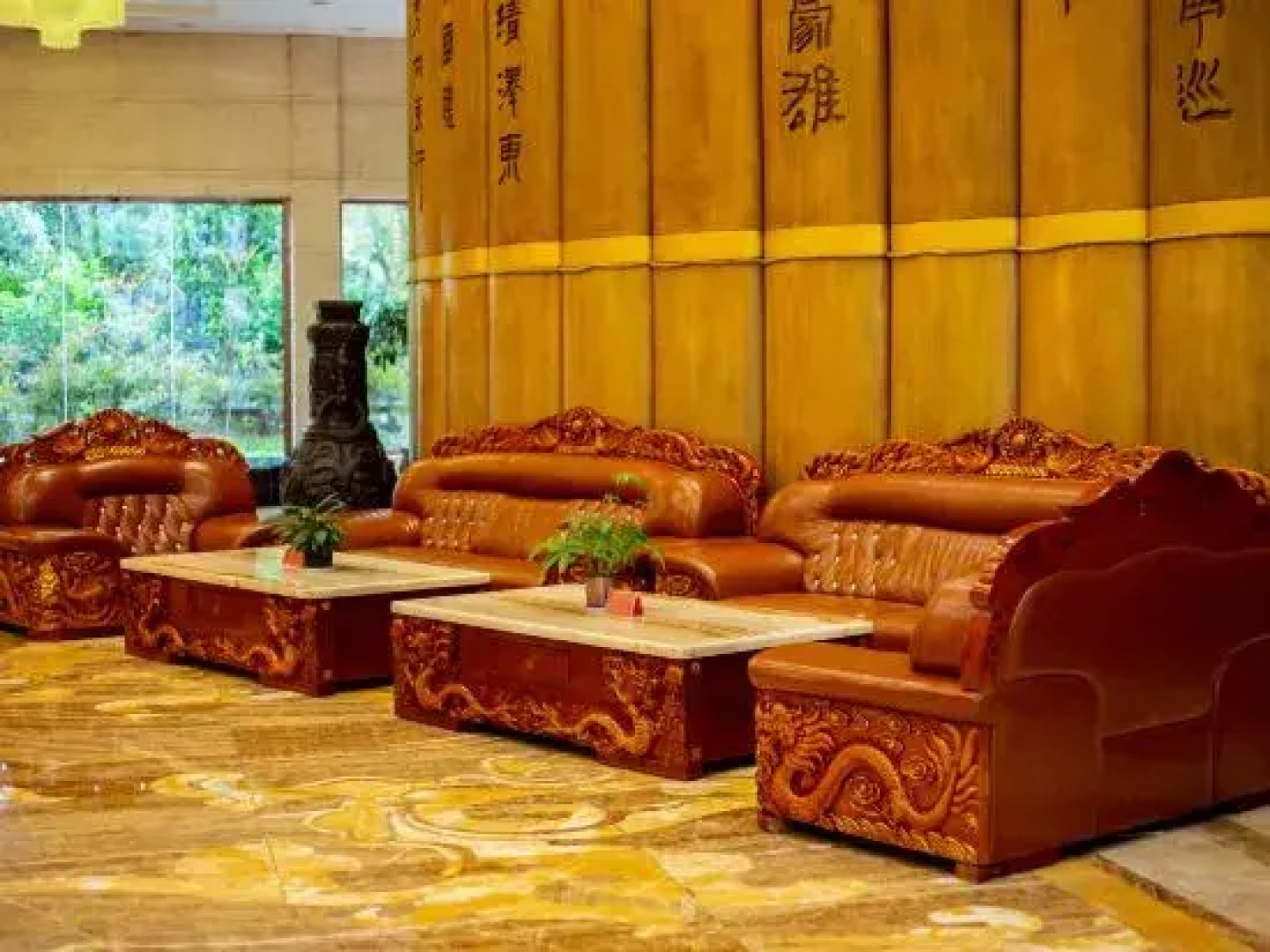 Jinhe Conifer International Hotel