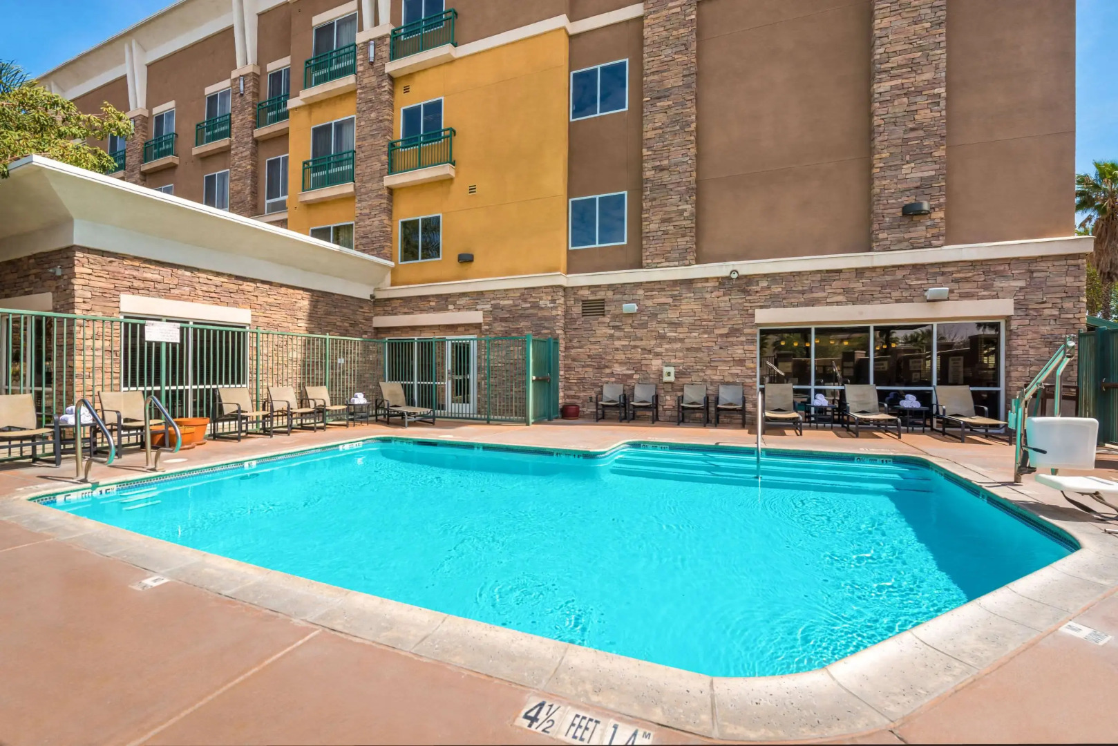 Comfort Suites Ontario Airport Convention Center