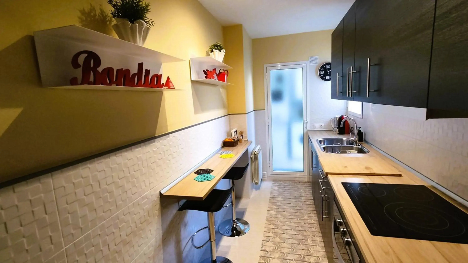 Good Atmosphere Apartment